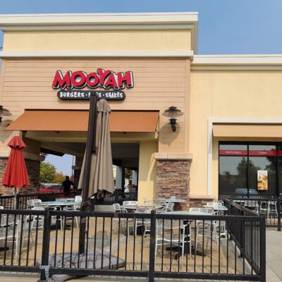 MOOYAH Burgers, Fries & Shakes