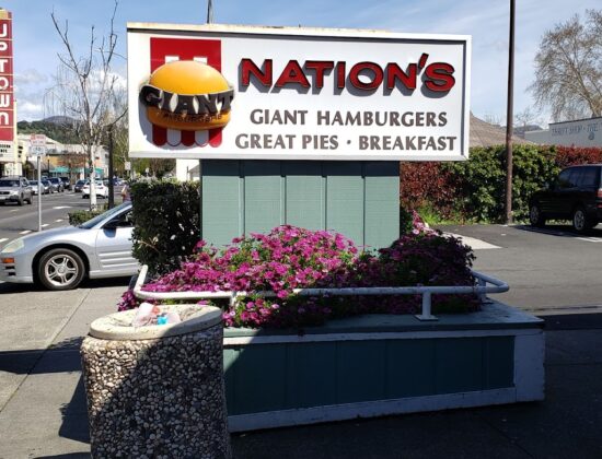 Nation’s Giant Hamburgers & Great Pies